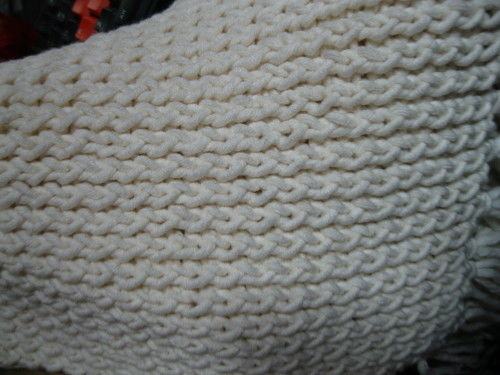 關(guān)于毛織圍巾的問(wèn)題,我想問(wèn)下下面這圖是什么織法